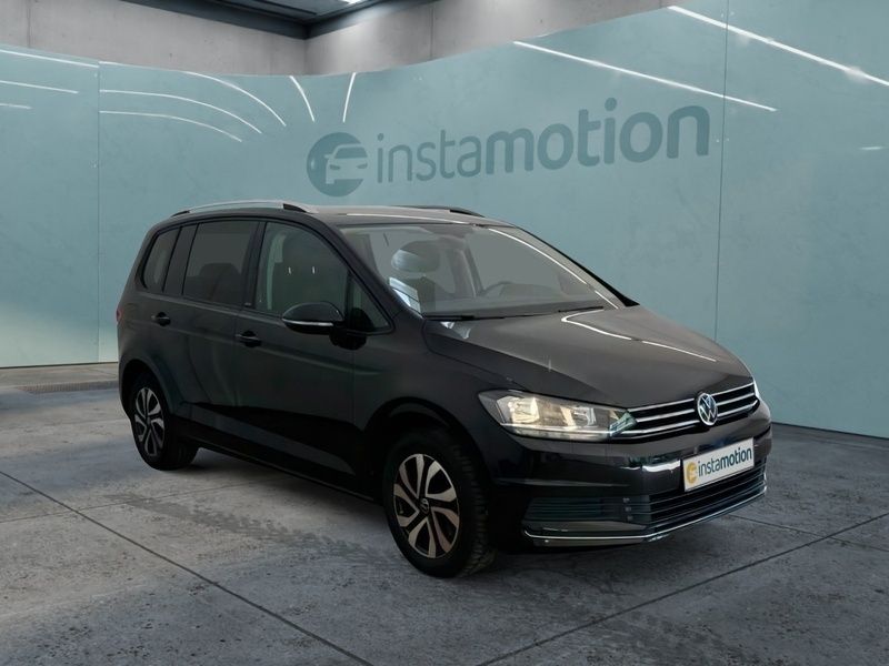 Schwarz Gebraucht 2021 VW Touran Active Van / Kleinbus | 28.279 € (Etwas zu teuer) - Bild 1/3
