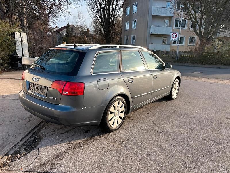 Gebraucht Audi A4 140 PS (102 kW) 2007 Schwarz Kombi