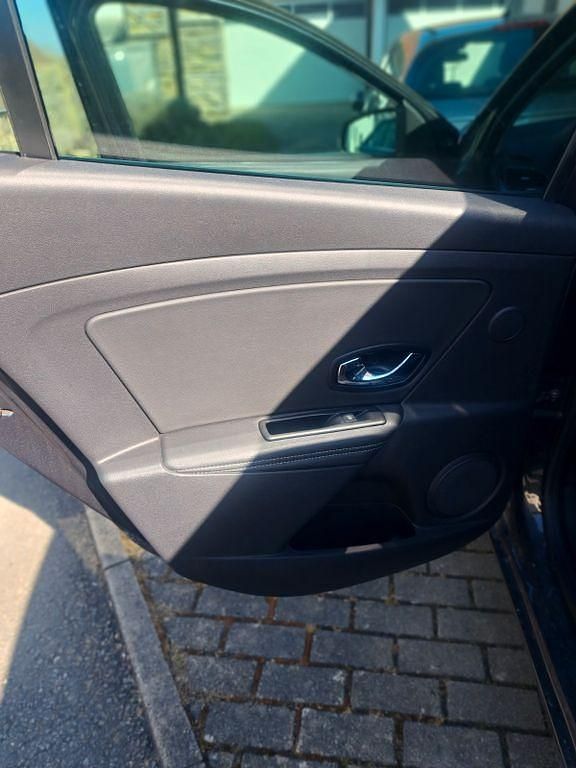 Gebraucht Renault Mégane Bose Edition 131 PS (96 kW) 2015 Schwarz Limousine