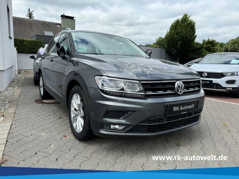Grau Gebraucht 2020 VW Tiguan IQ Drive SUV | 20.990 € (Fairer Preis) - Bild 1/4