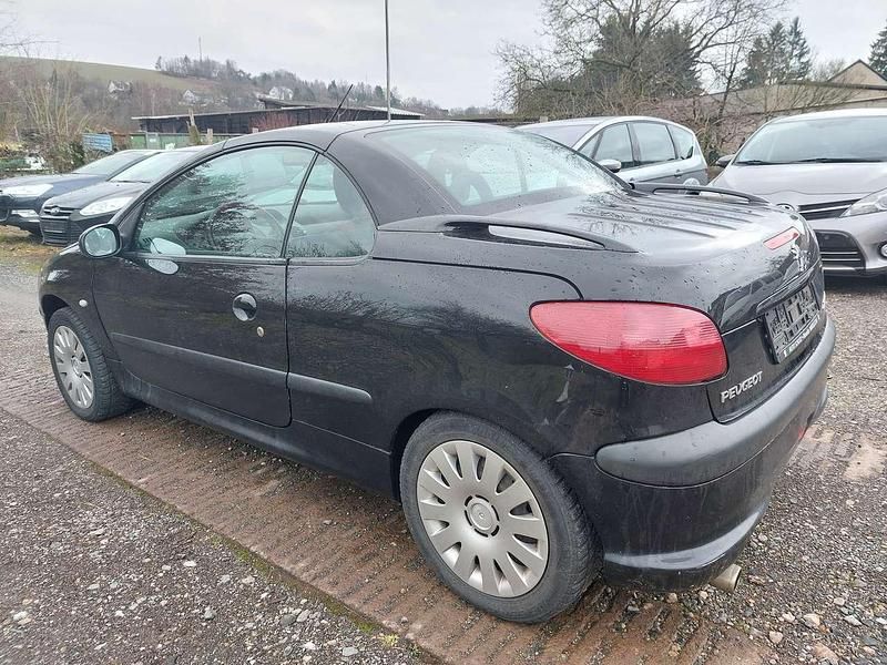 Gebraucht Peugeot 206 CC Platinum 136 PS (100 kW) 2001 Schwarz Cabrio