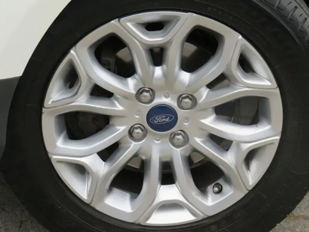 Gebraucht Ford Ecosport Titanium 125 PS (91 kW) 2014 Diamantweiß/ SUV