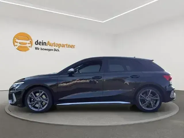 Gebraucht Audi S3 Ambiente 310 PS (228 kW) 2023 Schwarz Limousine