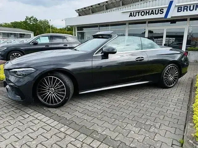 Gebraucht Mercedes CLE180 AMG 170 PS (125 kW) 2025 Graphitgrau Cabrio