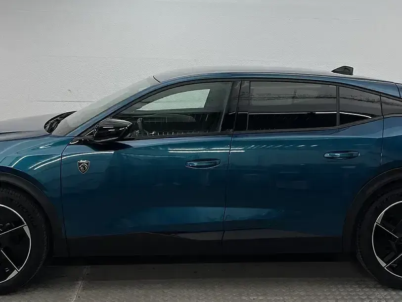 Gebraucht Peugeot 408 GTi 136 PS (100 kW) 2025 Blau SUV