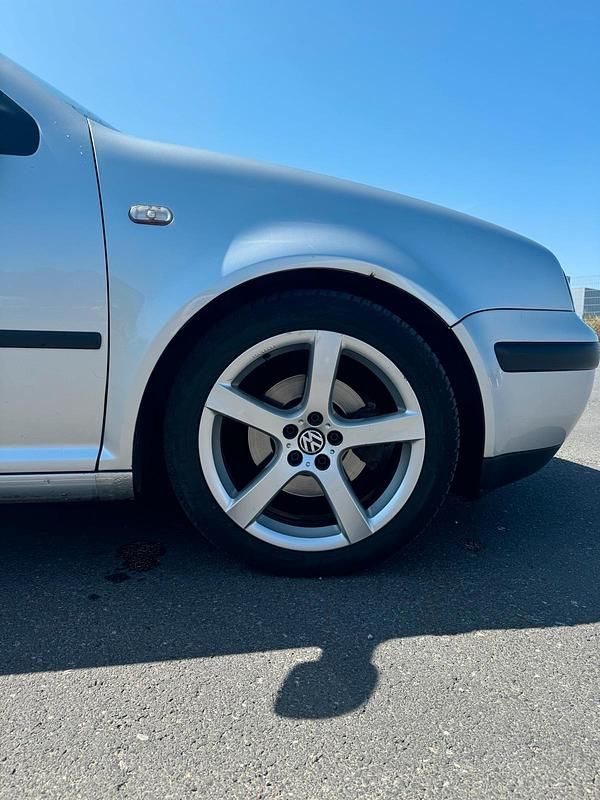 Gebraucht VW Golf IV 69 PS (50 kW) 2002 Silber Kombi