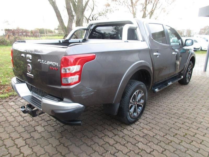 Gebraucht Fiat Fullback Basis 181 PS (133 kW) 2016 Grau Pickup