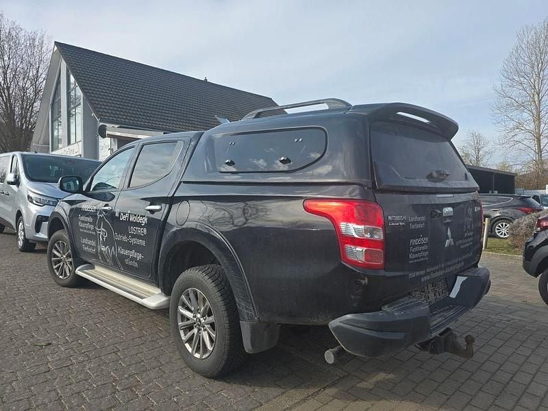 Gebraucht Mitsubishi L200 Plus 181 PS (133 kW) 2019 Schwarz Pickup