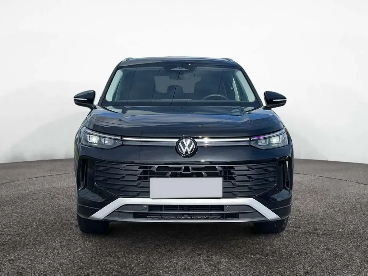 Gebraucht VW Tayron Pro 193 PS (141 kW) 2025 Grenadillschwarz SUV
