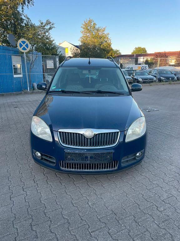 Blau Gebraucht 2009 Skoda Roomster Plus Edition Kombi | 1.100 € (Guter Preis) - Bild 1/4