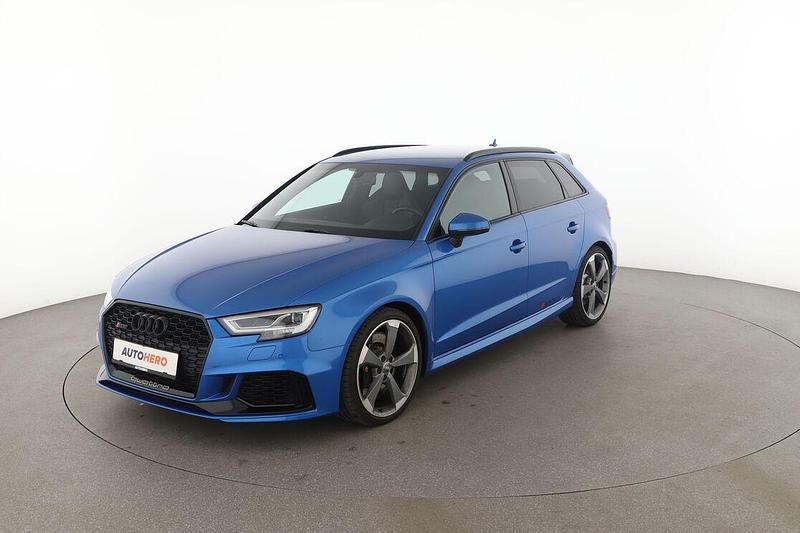 Blau Gebraucht 2018 Audi RS3 Advanced Kleinwagen | 40.500 € (Etwas zu teuer) - Bild 1/3