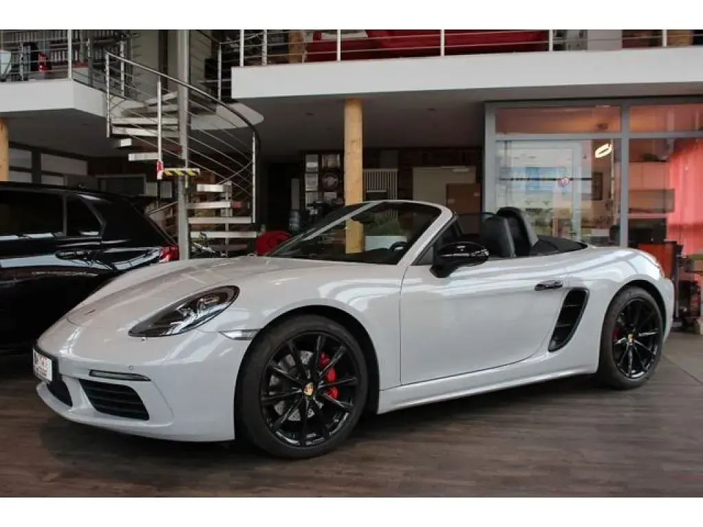 Gebraucht Porsche Boxster 299 PS (219 kW) 2018 Tiefschwarz (metallic) Cabrio