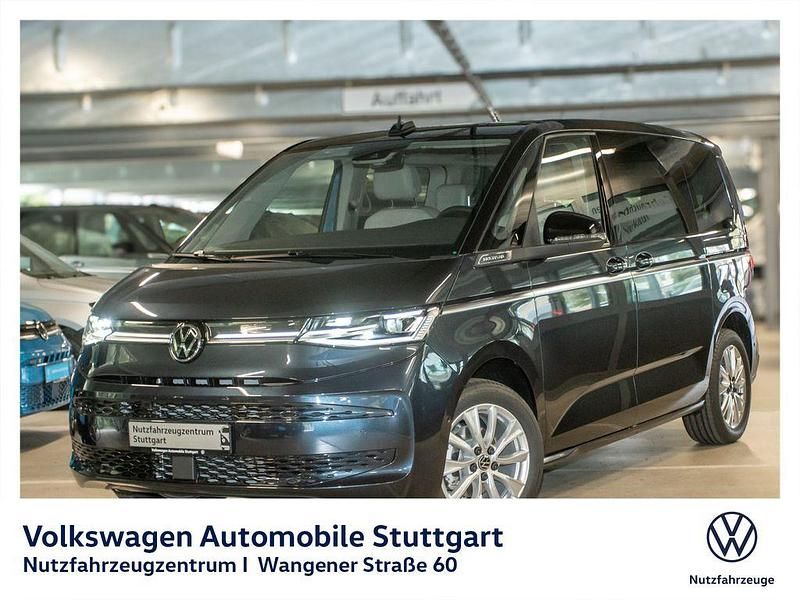 Second-hand VW Multivan Style 150 CP (110 kW) 2024 Albastru Monovolum