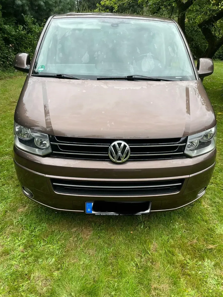 Gebraucht VW Multivan Highline 180 PS (132 kW) 2010 Braun Van / Kleinbus