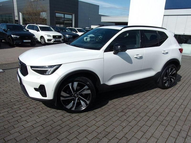 Gebraucht Volvo XC40 Ultimate 197 PS (144 kW) 2023 Weiß SUV