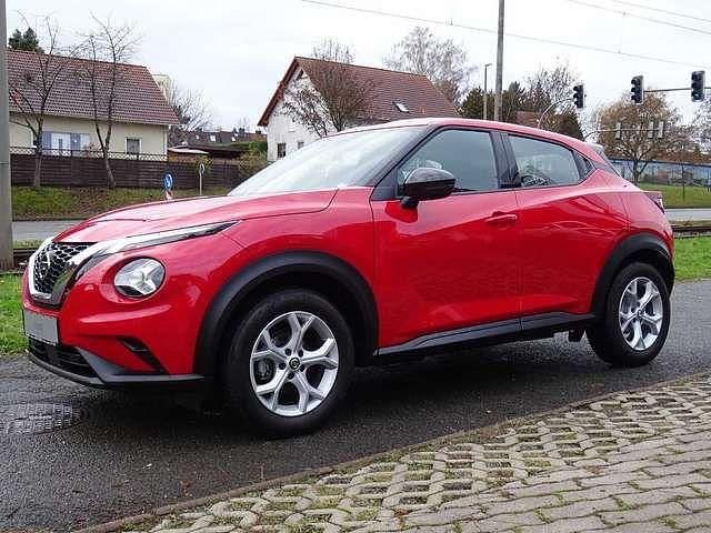 Gebraucht Nissan Juke Acenta 117 PS (86 kW) 2020 Z10 rot SUV