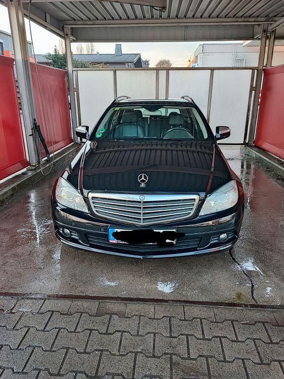Gebraucht Mercedes C220 170 PS (125 kW) 2008 Schwarz Limousine