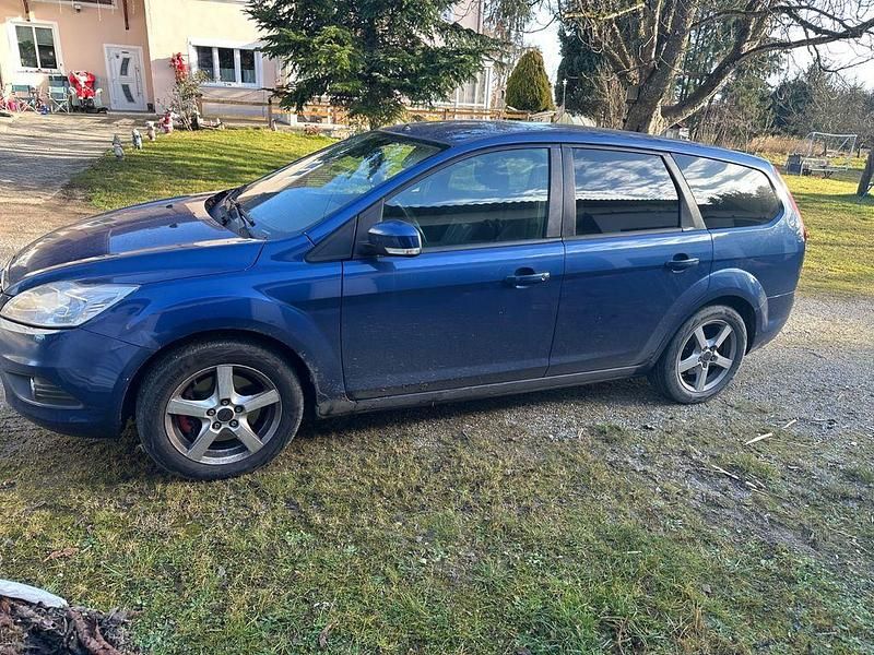 Blau Gebraucht 2009 Ford Focus Style Kombi | 3.990 € (Teuer) - Bild 1/4