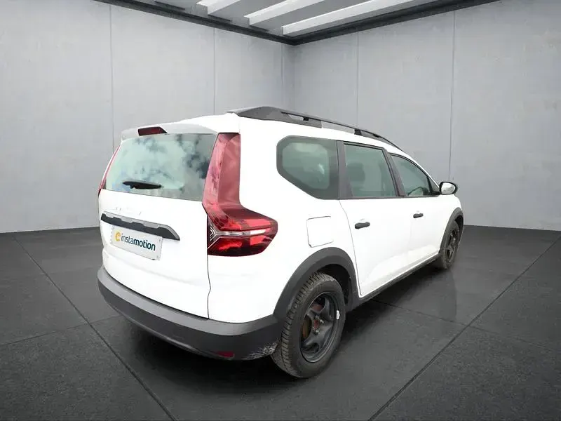Gebraucht Dacia Jogger 101 PS (74 kW) 2023 Weiß Van / Kleinbus