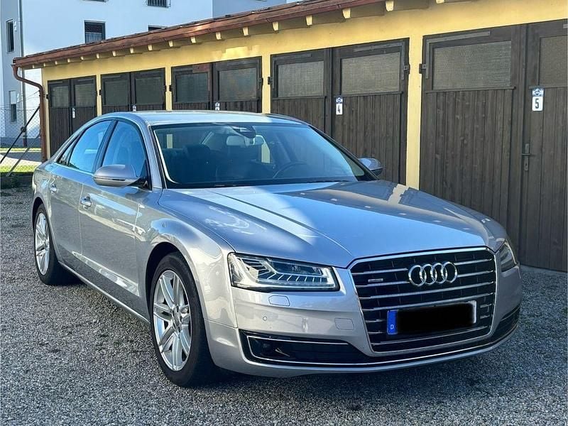 Gebraucht Audi A8 Ambiente 262 PS (192 kW) 2016 Silber Limousine