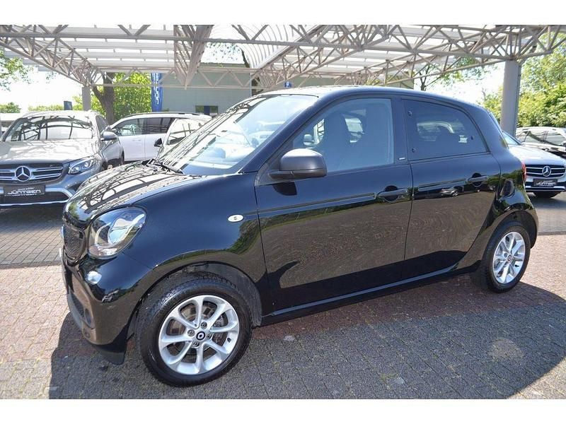 Gebraucht Smart ForFour Passion 90 PS (66 kW) 2019 Schwarz Kleinwagen