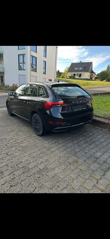 Gebraucht Skoda Scala 115 PS (84 kW) 2019 Schwarz Kleinwagen