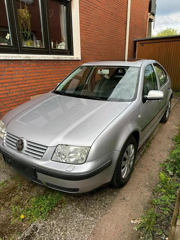 Gebraucht 2001 VW Bora Limousine | 1.100 € (Fairer Preis) - Bild 1/4