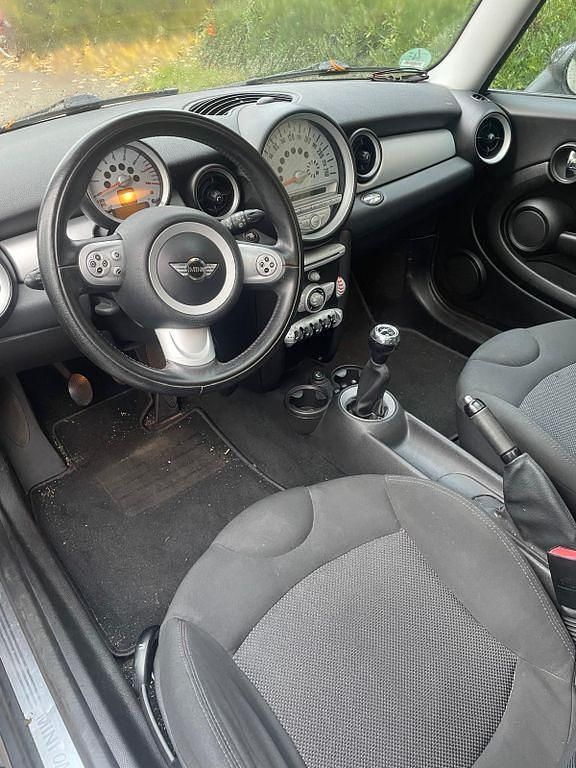 Second-hand Mini ONE Pepper 95 CP (69 kW) 2007 Bej Hatchback