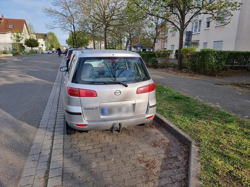 Second-hand Mazda 2 80 CP (58 kW) 2004 Argintiu Hatchback