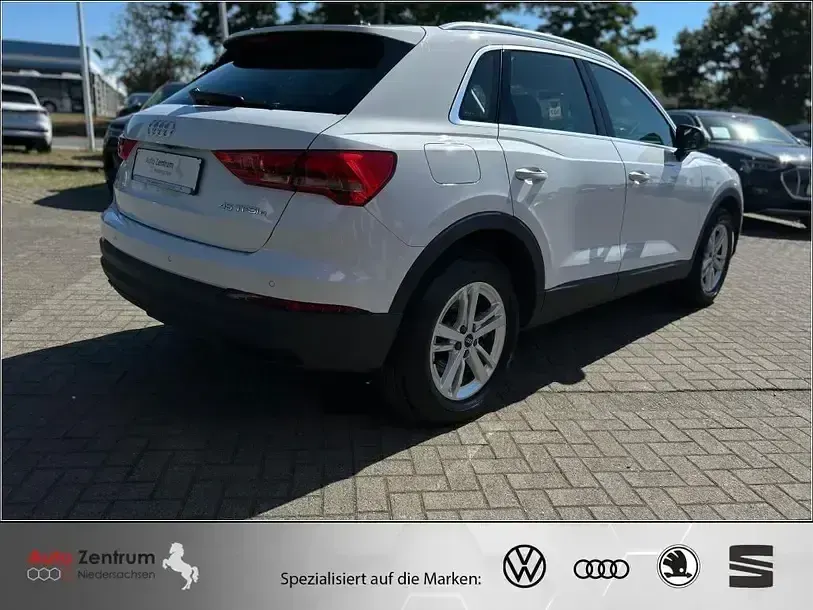Gebraucht Audi Q3 Sport 245 PS (180 kW) 2021 Glacier white metallic SUV