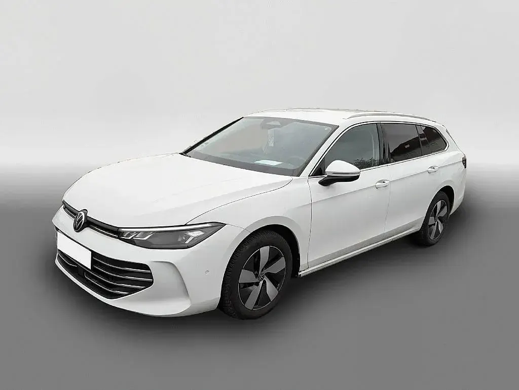 Usata VW Passat 150 CV (110 kW) 2025 Bianco Station wagon