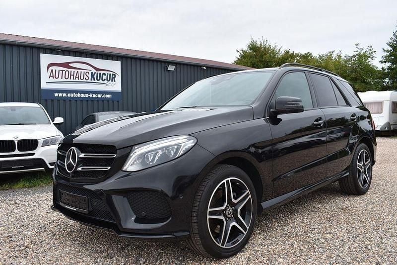 Schwarz Gebraucht 2017 Mercedes GLE350 AMG line SUV | 25.890 € (Guter Preis) - Bild 1/4