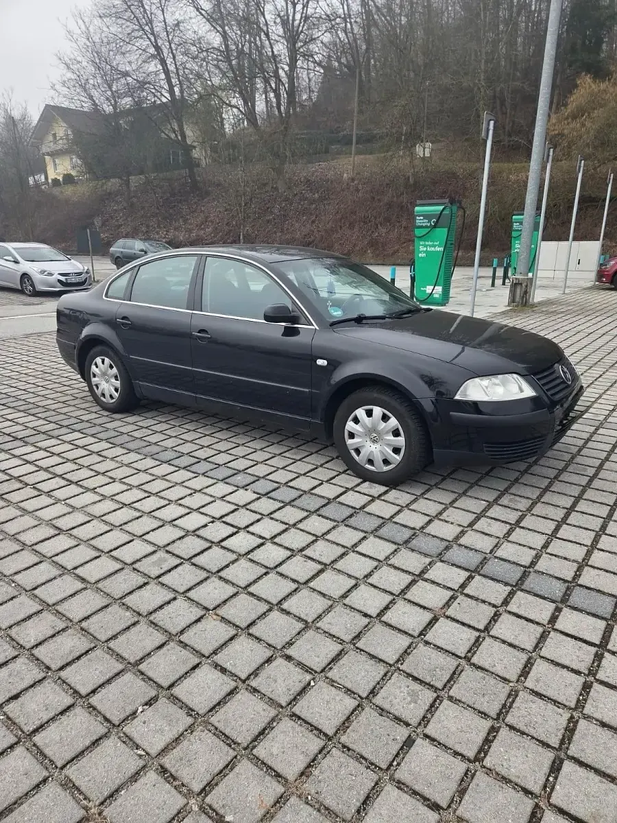 Gebraucht VW Passat 2003 Schwarz Limousine