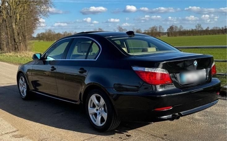 Używany BMW 535 306 KM (225 kW) 2010 Czarny Sedan/Limuzyna
