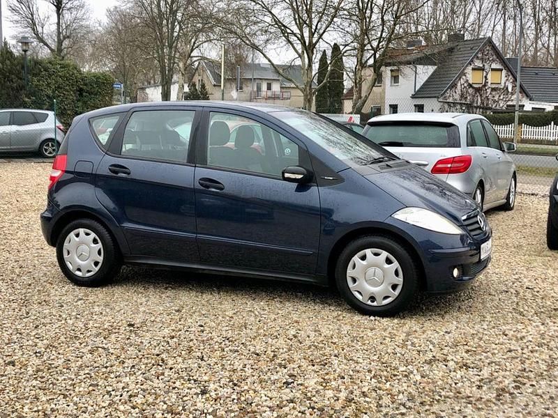 Gebraucht Mercedes A150 95 PS (69 kW) 2004 Blau Limousine
