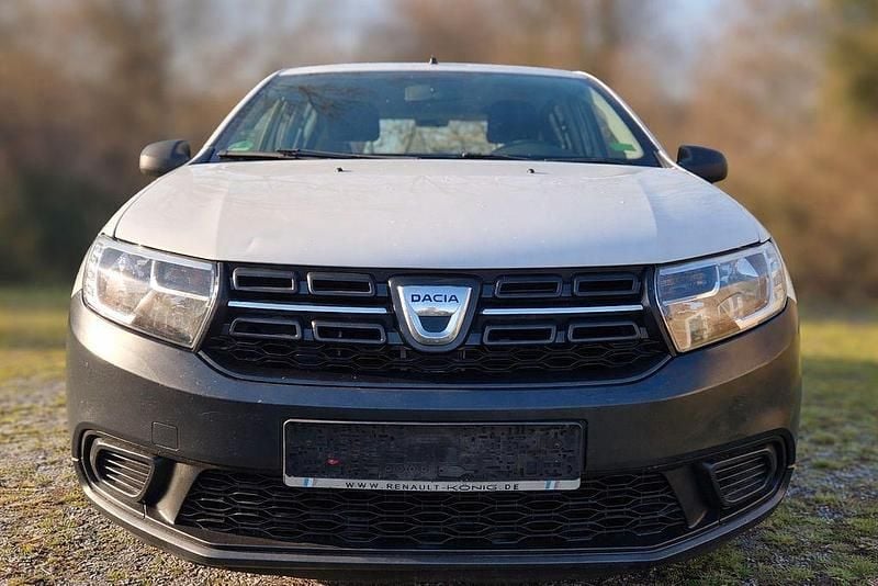 Gebraucht Dacia Sandero 73 PS (53 kW) 2017 Weiß Limousine