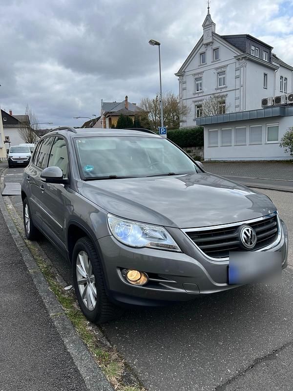 Gebraucht VW Tiguan 140 PS (102 kW) 2007 Grau SUV