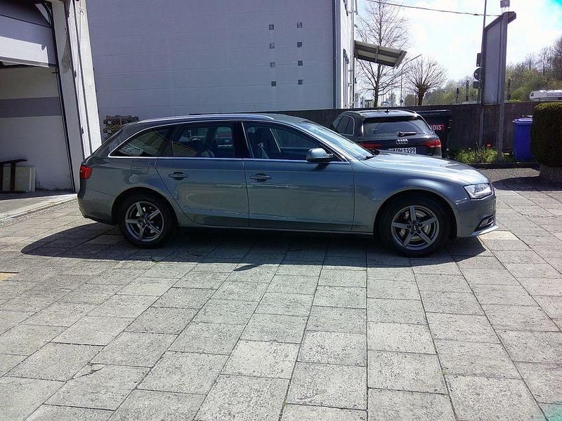Second-hand Audi A4 170 CP (125 kW) 2014 Gri Break