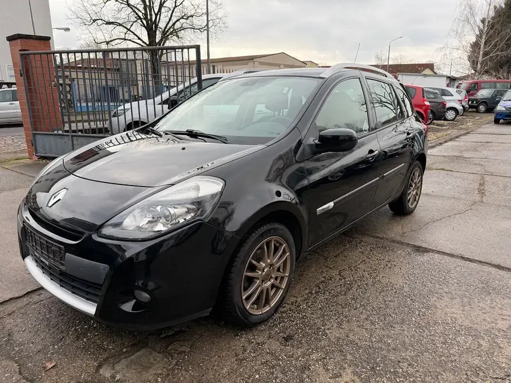 Gebraucht Renault Clio GrandTour 103 PS (75 kW) 2012 Other Kombi