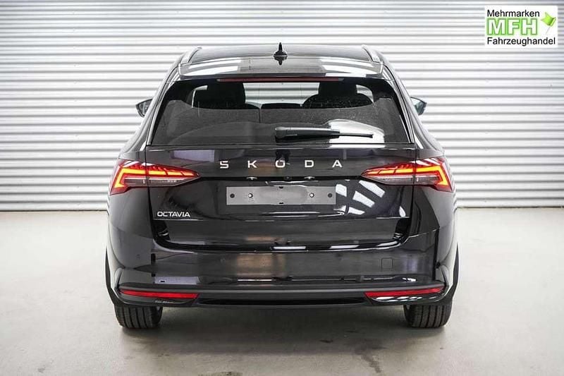 Neu Skoda Octavia Selection 150 PS (110 kW) 2025 Black magic metallic ... Kombi