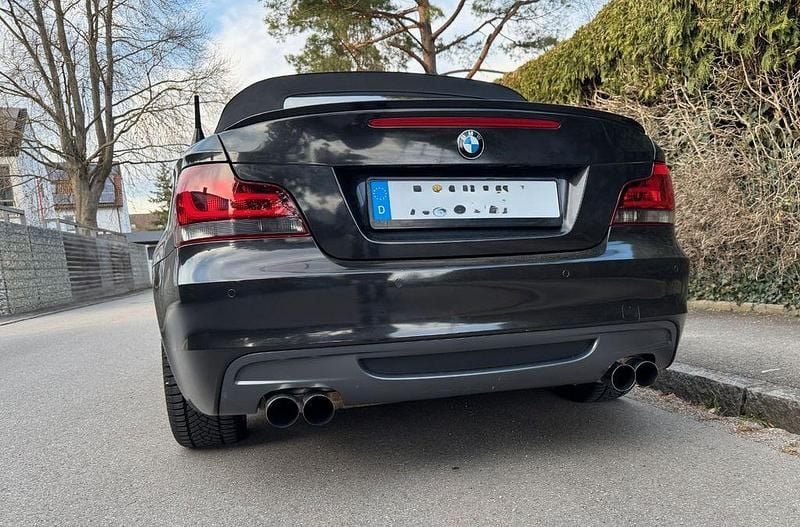 Gebraucht BMW 135 Cabriolet Performance 306 PS (225 kW) 2010 Grau Cabrio