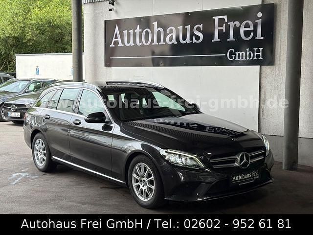 Grafitgrau metalliclack Gebraucht 2020 Mercedes C220 Avantgarde Kombi | 22.990 € (Guter Preis) - Bild 1/3