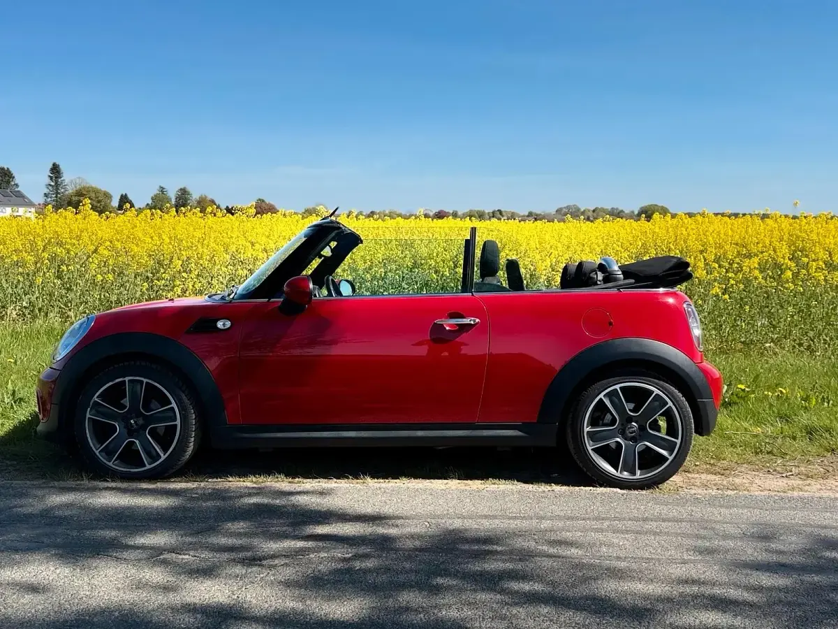 Gebraucht Mini Cooper Cabriolet 122 PS (89 kW) 2010 Rot Cabrio