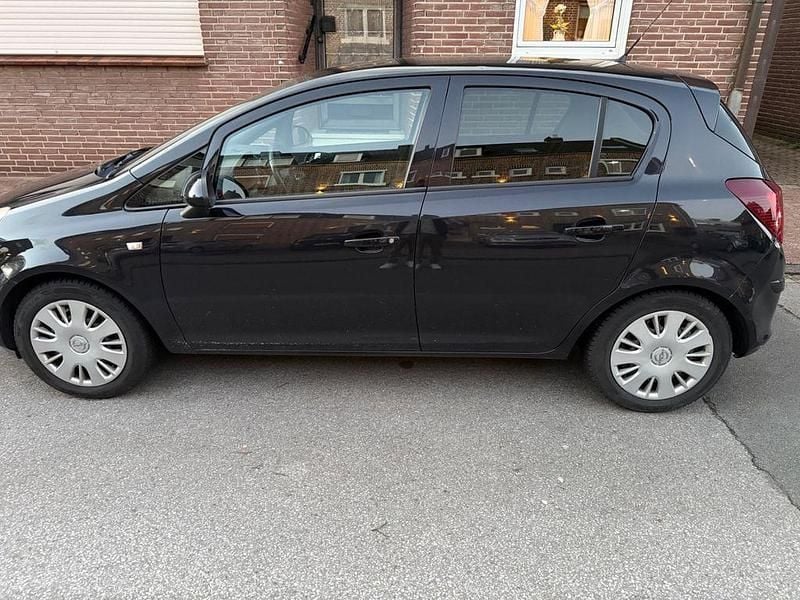 Gebraucht Opel Corsa Selection 82 PS (60 kW) 2010 Schwarz Kleinwagen