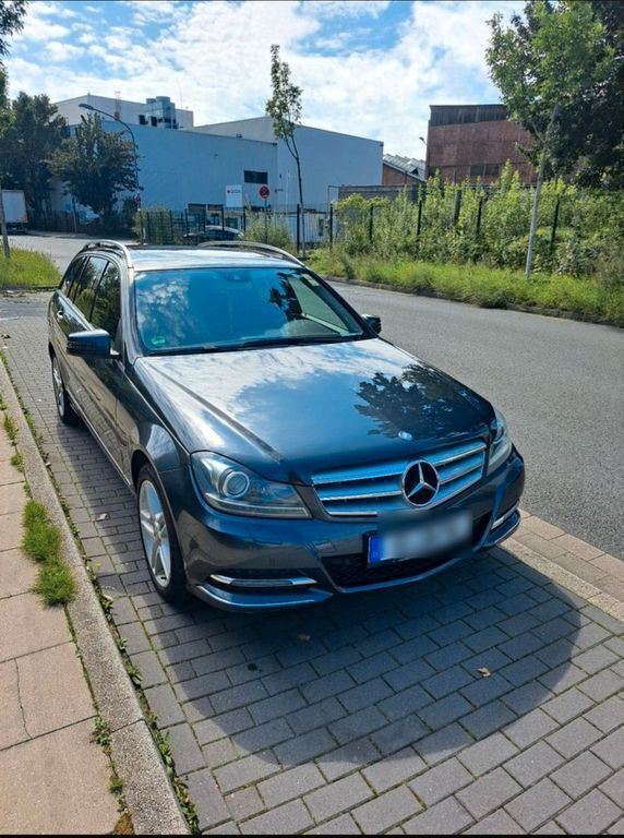 Blau Gebraucht 2013 Mercedes C220 Avantgarde Kombi | 8.900 € (Superpreis) - Bild 1/4