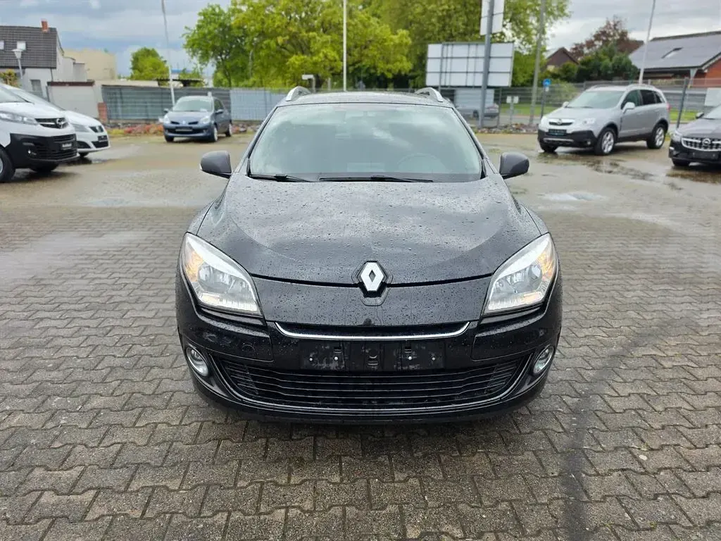 Gebraucht Renault Mégane 101 PS (74 kW) 2013 Schwarz Limousine