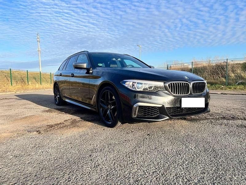 Gebraucht BMW M550 400 PS (294 kW) 2020 Schwarz Limousine