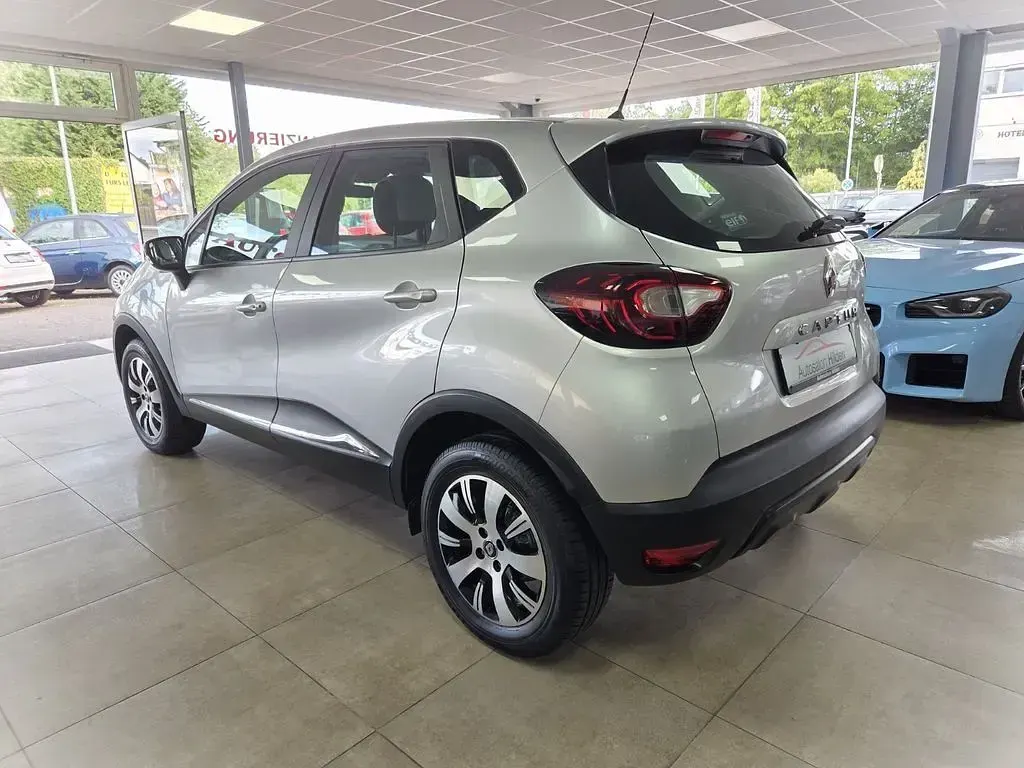 Gebraucht Renault Captur Experience 90 PS (66 kW) 2018 Silber SUV