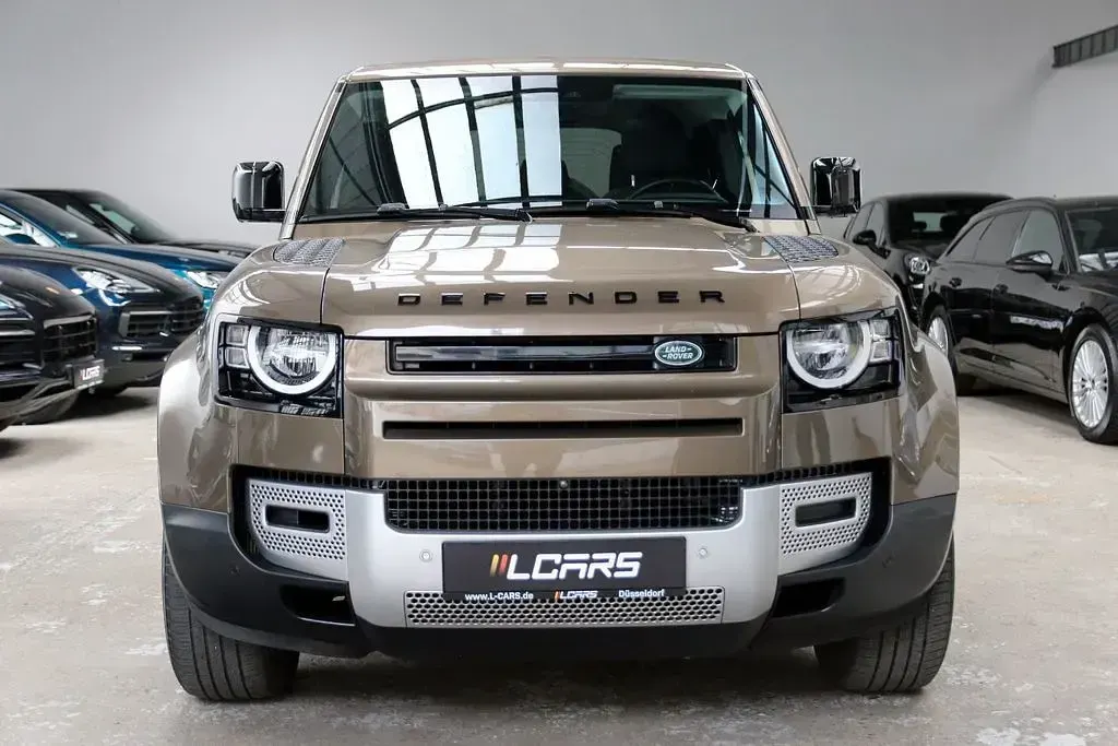 Gebraucht Land Rover Defender SE Dynamic 300 PS (220 kW) 2021 Braun SUV
