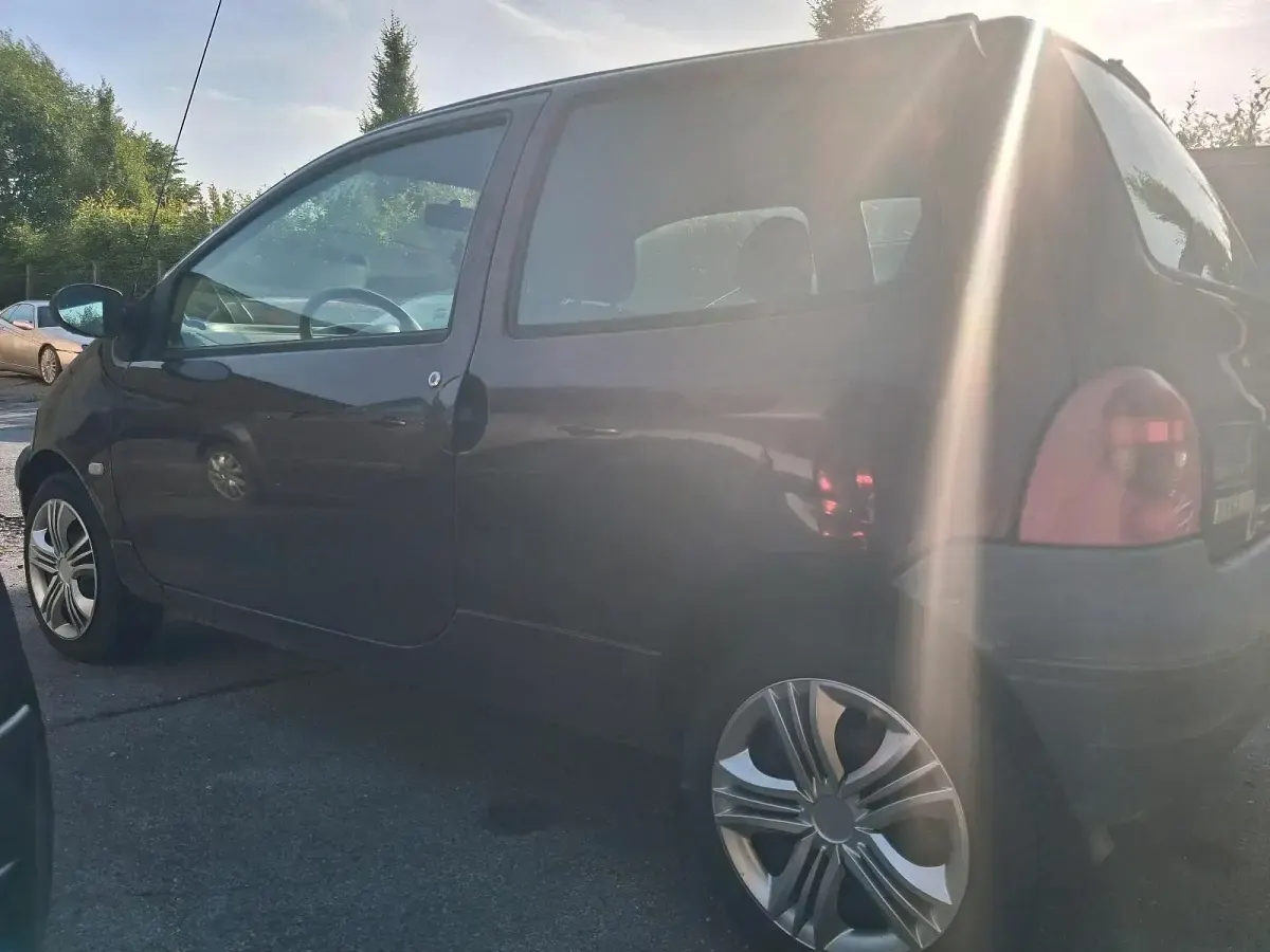 Gebraucht Renault Twingo 58 PS (42 kW) 2003 Rot Kleinwagen